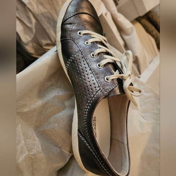 NEW JOSEF SEIBEL BASALT ANTIK METALLIC OXFORD SNEAKER SILVER 41 9.5 10 - Picture 8 of 11